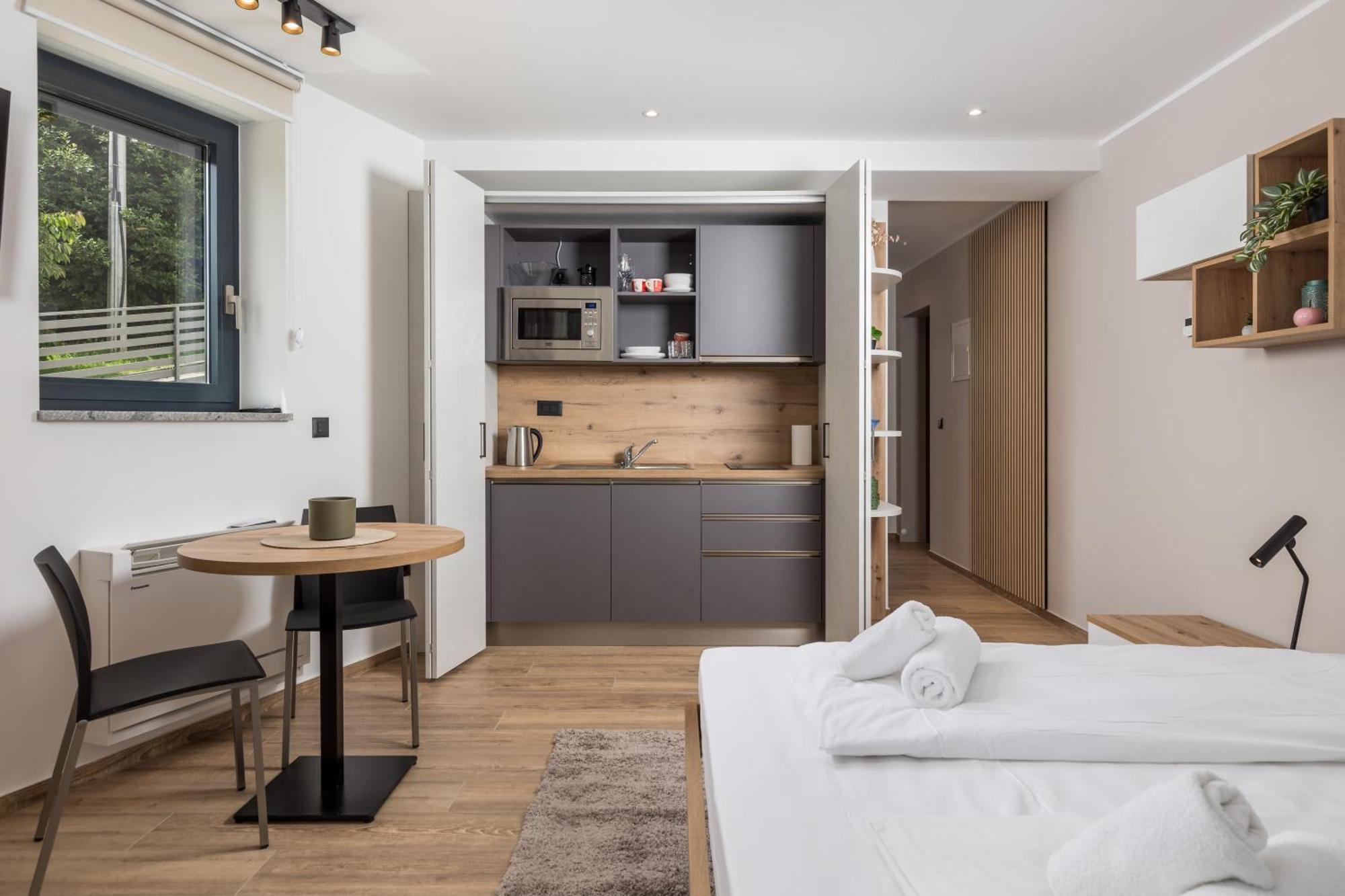 Belinda Apartments With Balcony Опатия Екстериор снимка