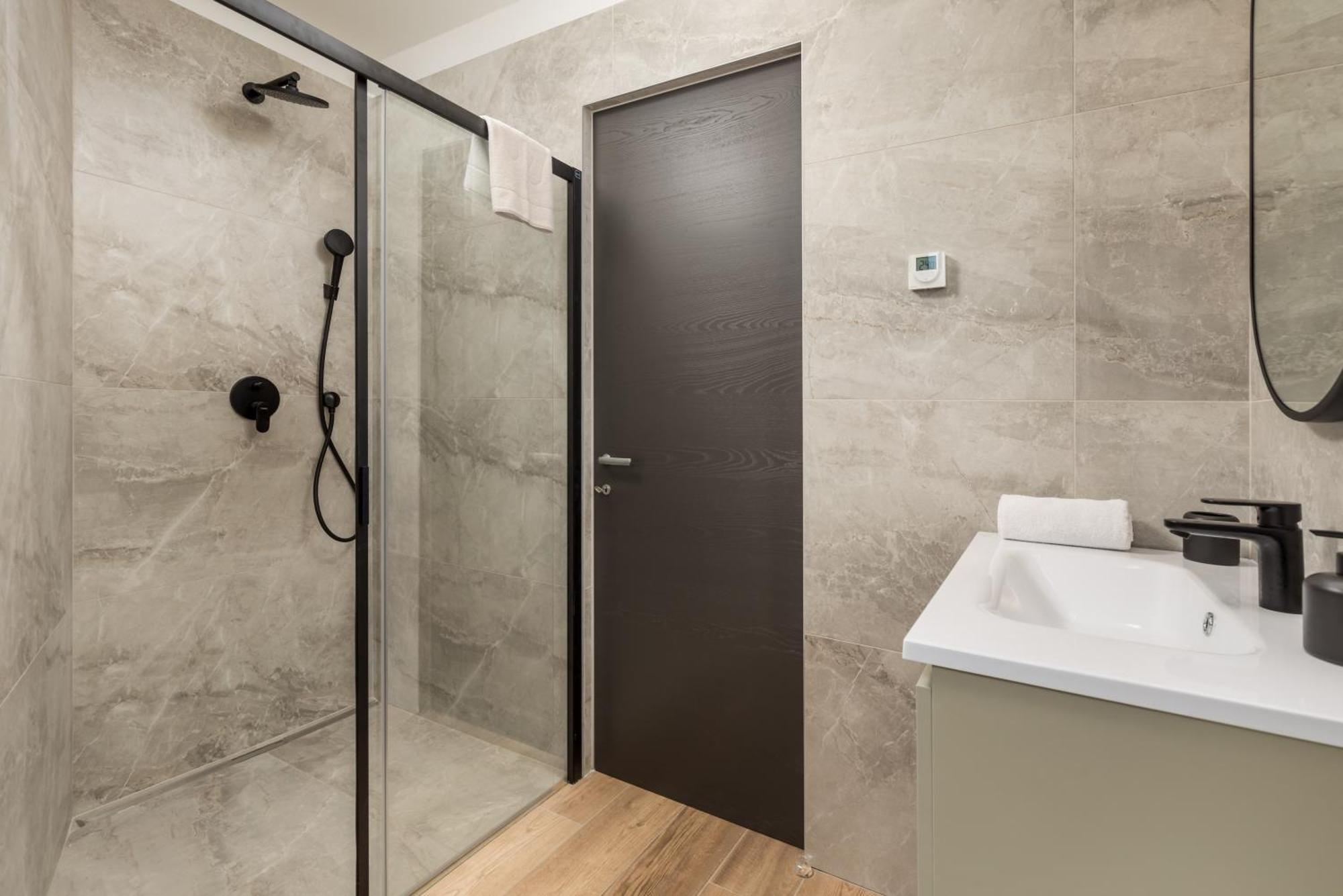 Belinda Apartments With Balcony Опатия Екстериор снимка
