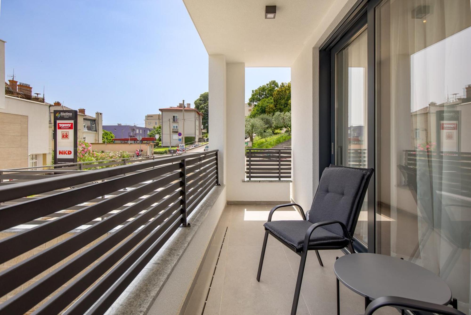 Belinda Apartments With Balcony Опатия Екстериор снимка