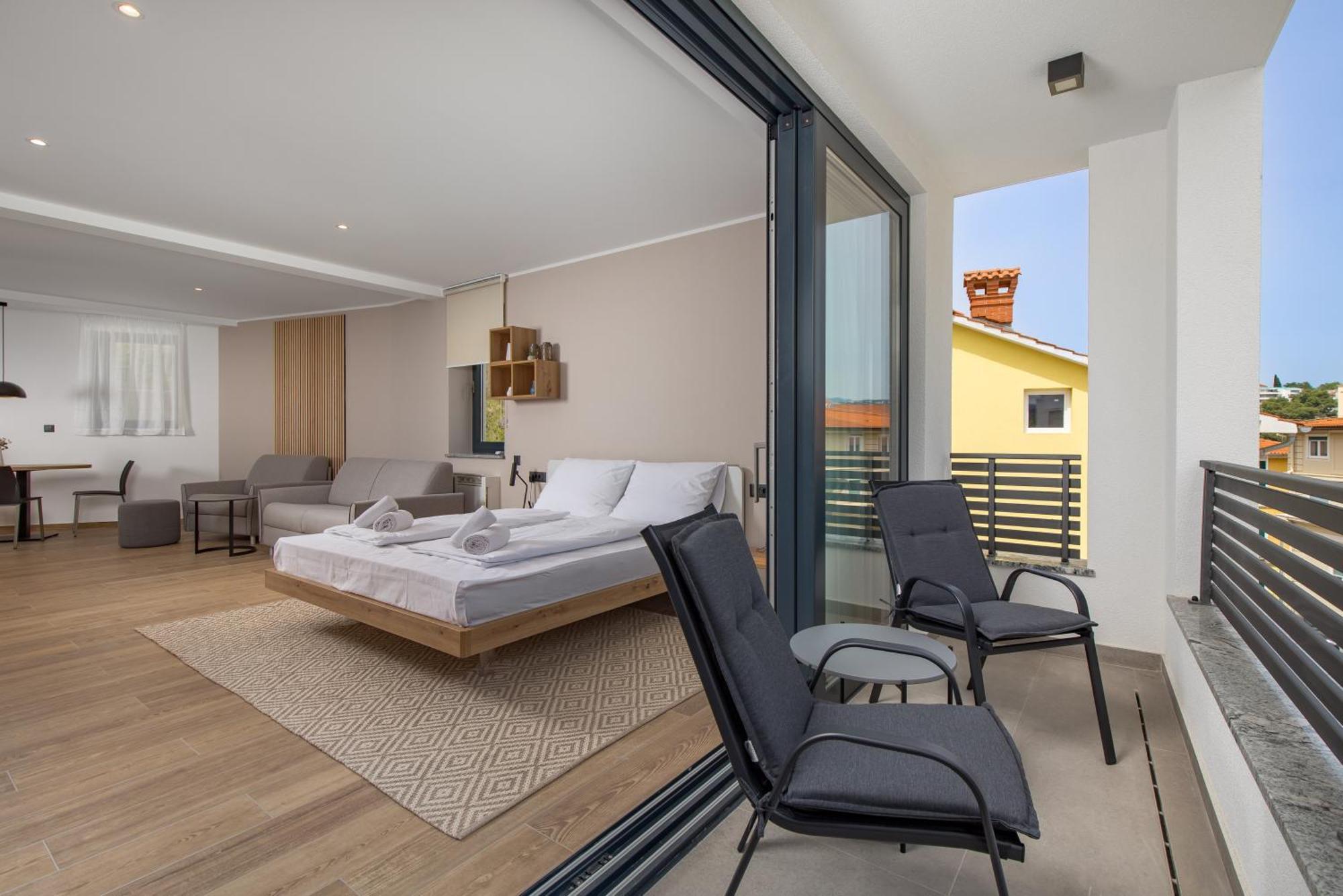 Belinda Apartments With Balcony Опатия Екстериор снимка
