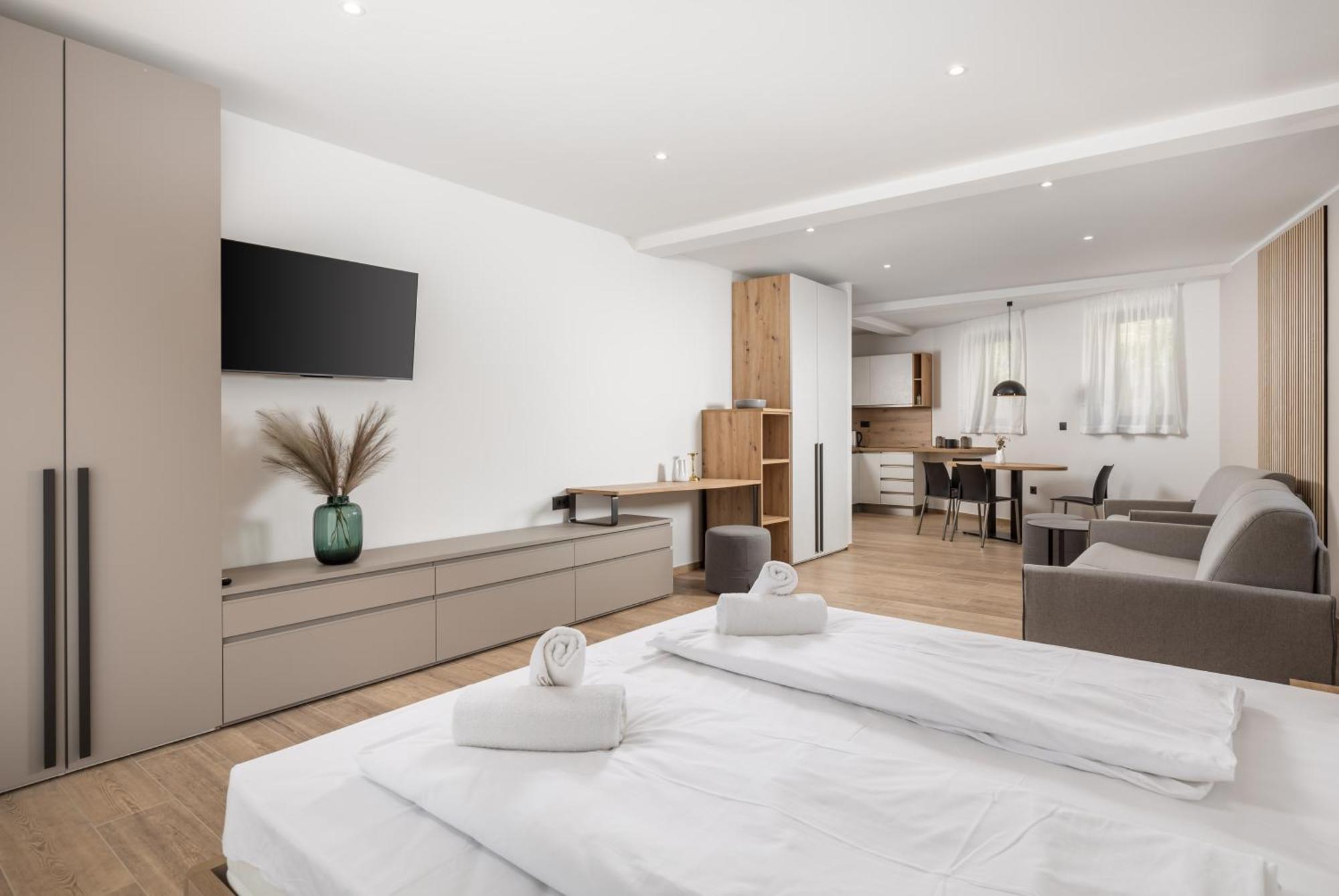 Belinda Apartments With Balcony Опатия Екстериор снимка
