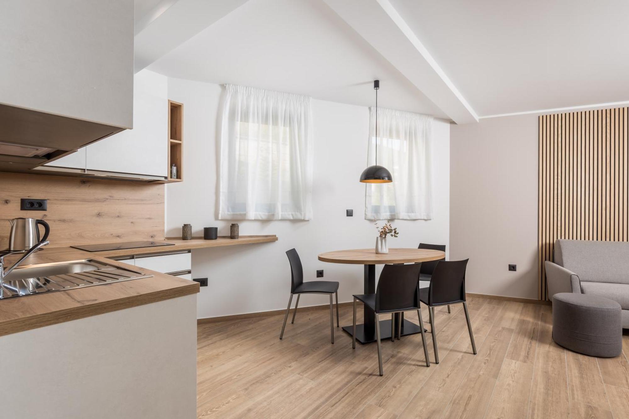 Belinda Apartments With Balcony Опатия Екстериор снимка