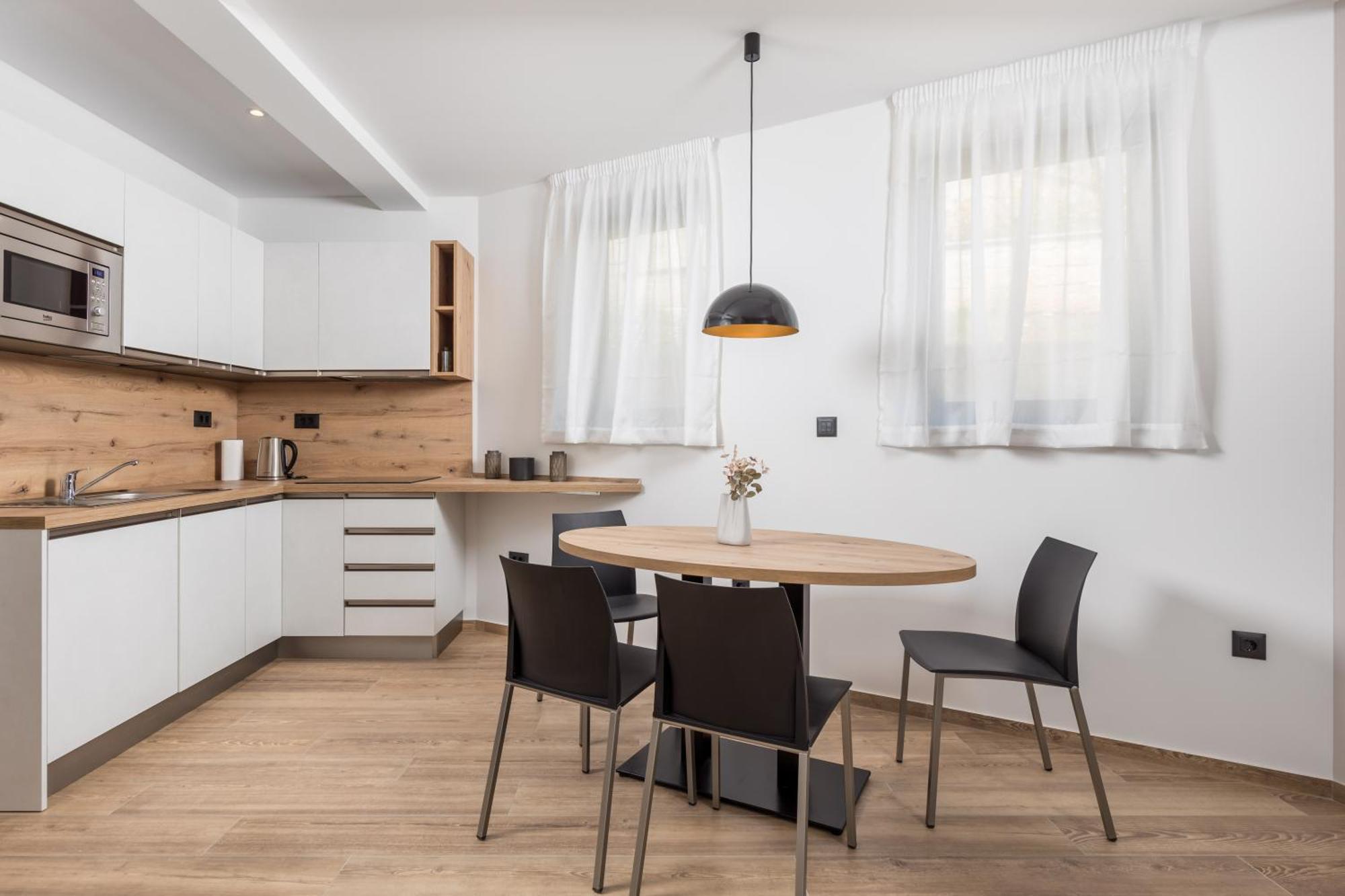 Belinda Apartments With Balcony Опатия Екстериор снимка